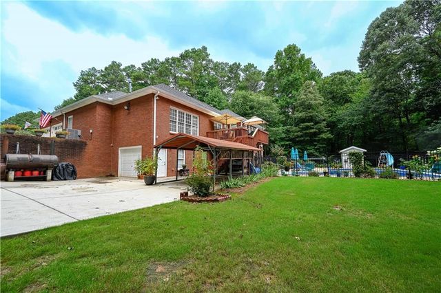 8227 Farmington Lane, Winston, GA 30187