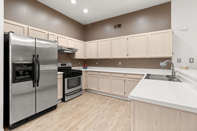 7563 Kachina Loop, Santa Fe, NM 87507