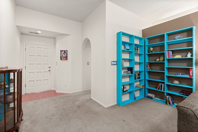 7563 Kachina Loop, Santa Fe, NM 87507