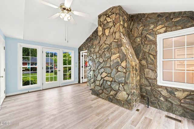 813 Hillcrest Drive, Gibsonville, NC 27249