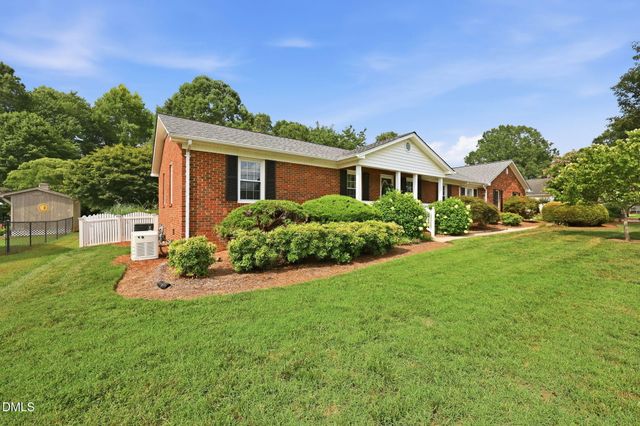 813 Hillcrest Drive, Gibsonville, NC 27249
