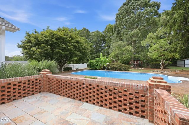 813 Hillcrest Drive, Gibsonville, NC 27249
