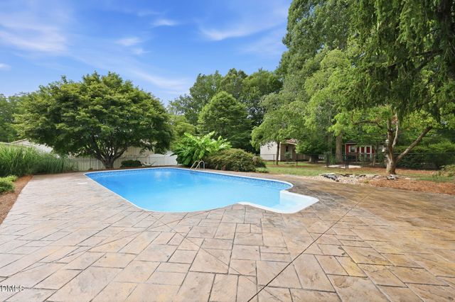 813 Hillcrest Drive, Gibsonville, NC 27249