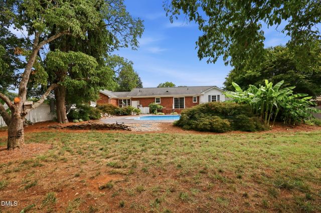 813 Hillcrest Drive, Gibsonville, NC 27249