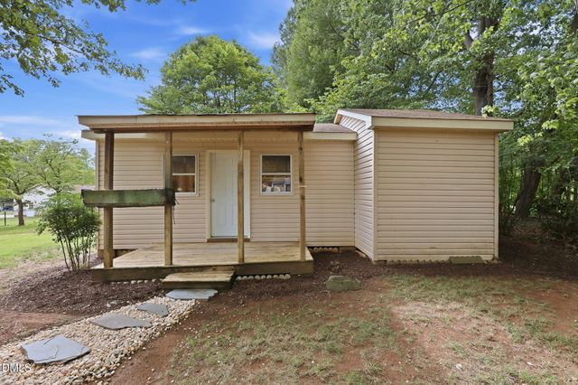 813 Hillcrest Drive, Gibsonville, NC 27249