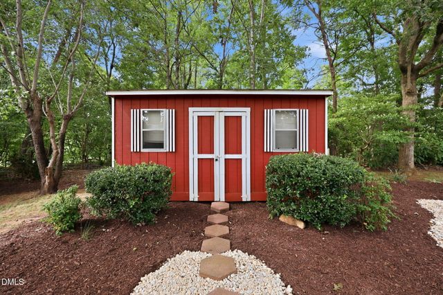 813 Hillcrest Drive, Gibsonville, NC 27249