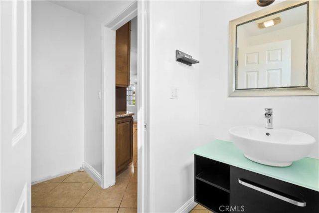 8440 Gloria, North Hills, CA 91343