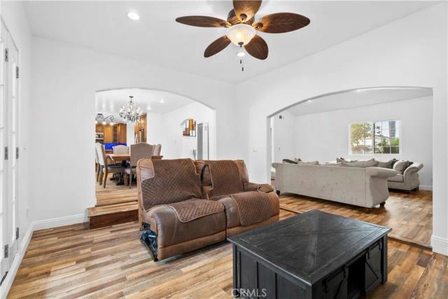 8440 Gloria, North Hills, CA 91343