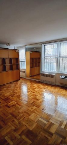 50-15 39th Street 1G, Sunnyside, NY 11104