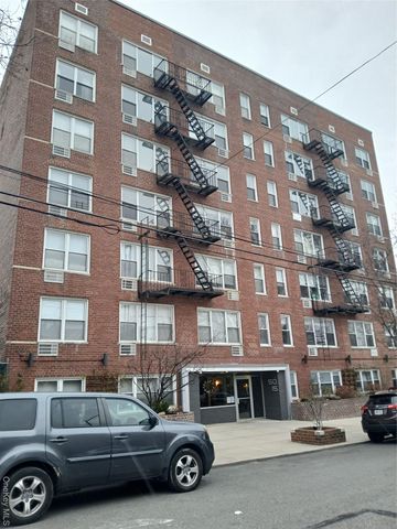 50-15 39th Street 1G, Sunnyside, NY 11104