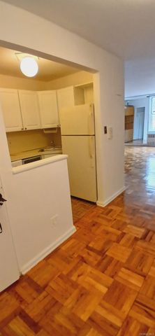 50-15 39th Street 1G, Sunnyside, NY 11104