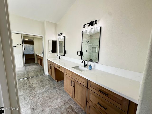 7352 W VIA DEL SOL Drive, Glendale, AZ 85310