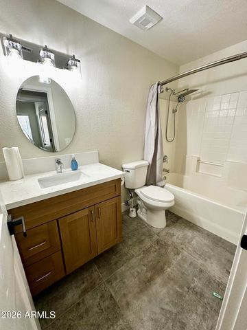 7352 W VIA DEL SOL Drive, Glendale, AZ 85310