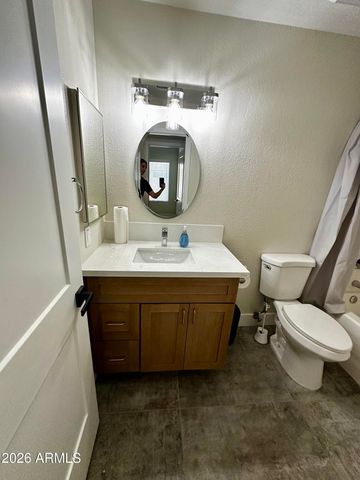 7352 W VIA DEL SOL Drive, Glendale, AZ 85310