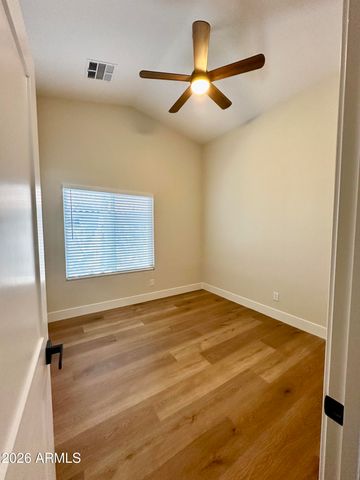 7352 W VIA DEL SOL Drive, Glendale, AZ 85310