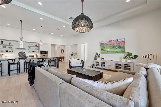 3494 E BLOOMFIELD Parkway, Gilbert, AZ 85296