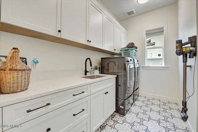 3494 E BLOOMFIELD Parkway, Gilbert, AZ 85296