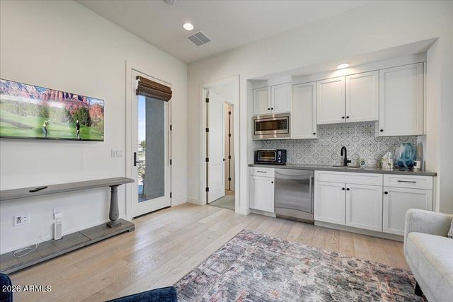 3494 E BLOOMFIELD Parkway, Gilbert, AZ 85296