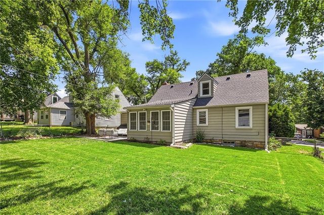 5930 Hardy Street, Merriam, KS 66202