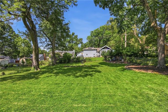 5930 Hardy Street, Merriam, KS 66202