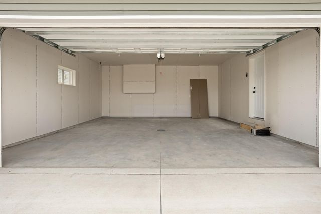 2611 38 Avenue S, Moorhead, MN 56560