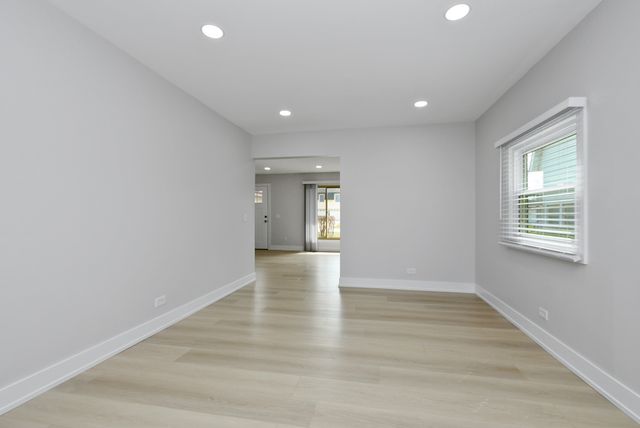 7800 W Kingston Drive, Frankfort, IL 60423