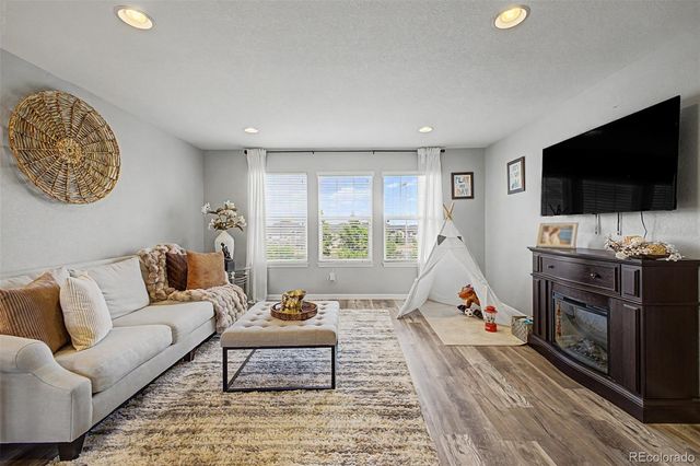 24781 E Ontario Drive, Aurora, CO 80016