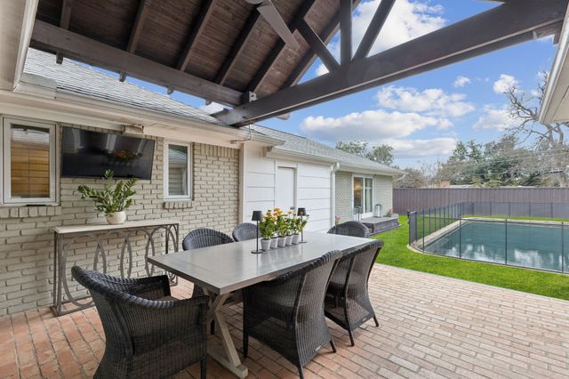 7032 Lavendale Avenue, Dallas, TX 75230