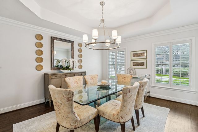 7032 Lavendale Avenue, Dallas, TX 75230