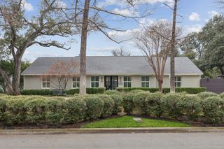 7032 Lavendale Avenue, Dallas, TX 75230