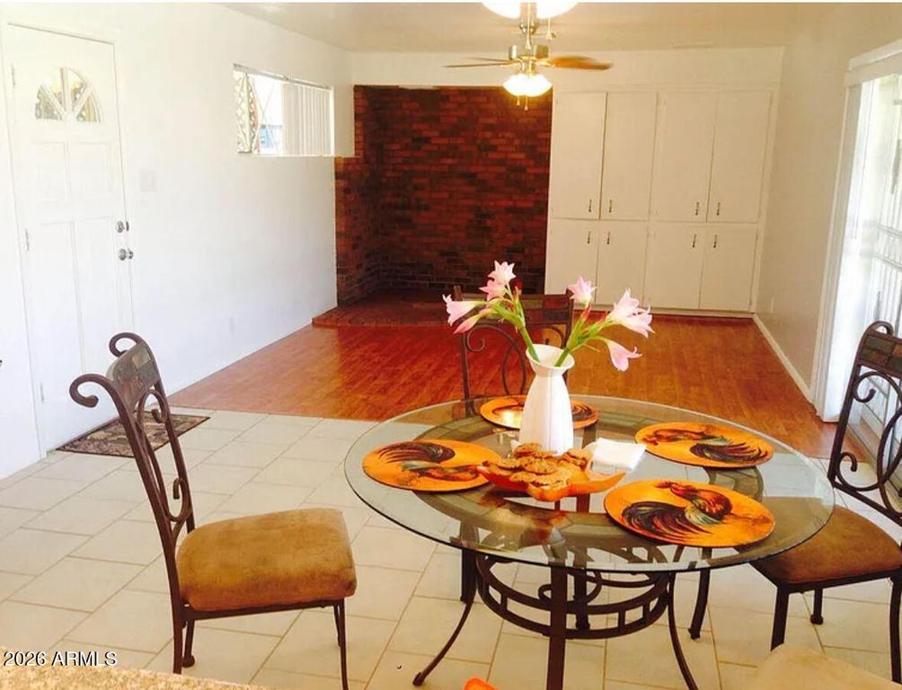 6902 E LATHAM Street, Scottsdale, AZ 85257