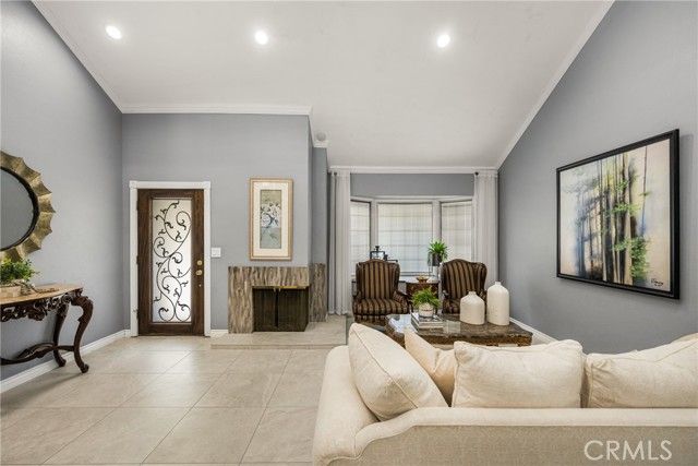 4051 Salacia, Irvine, CA 92620