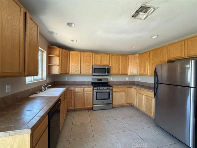 7620 Bedouin, 29 Palms, CA 92277