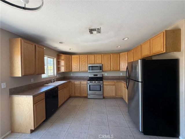 7620 Bedouin, 29 Palms, CA 92277