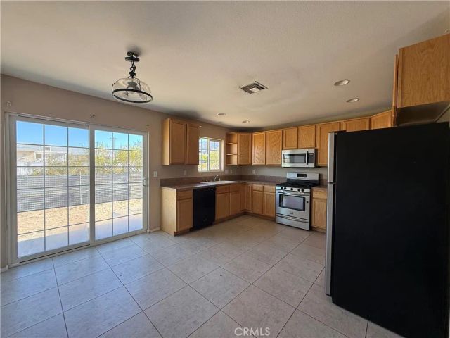 7620 Bedouin, 29 Palms, CA 92277