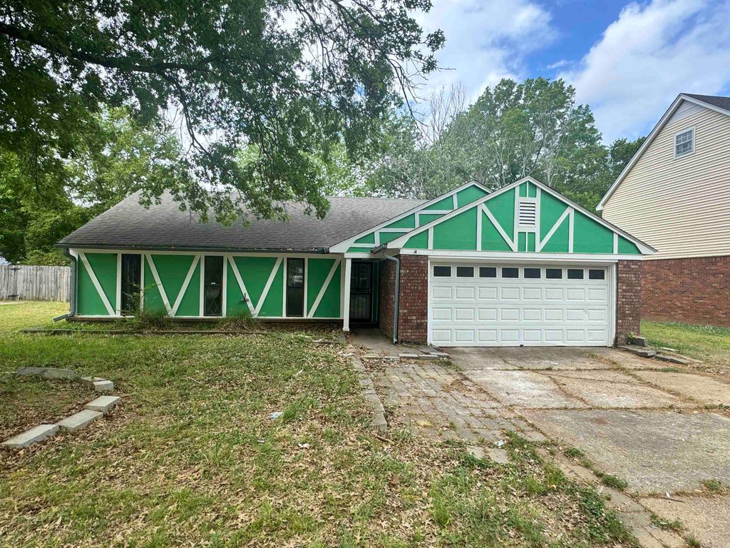 4429 INDIAN TRAIL DR, Memphis, TN 38141