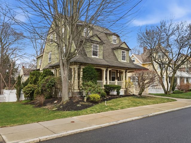 37 Pomfret St, Boston, MA 02132
