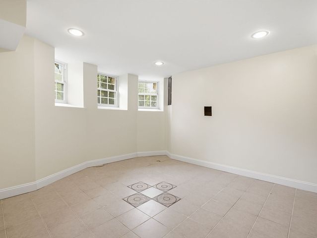 37 Pomfret St, Boston, MA 02132