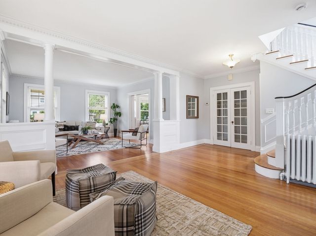 37 Pomfret St, Boston, MA 02132