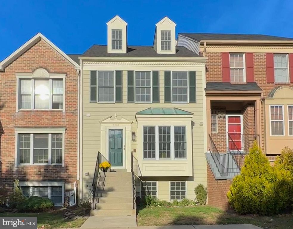 9303 KENDAL CIR, Laurel, MD 20723