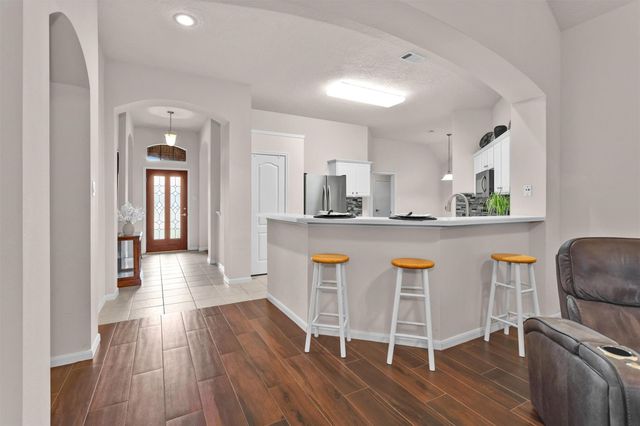 3510 Harbor Pass Lane, Friendswood, TX 77546
