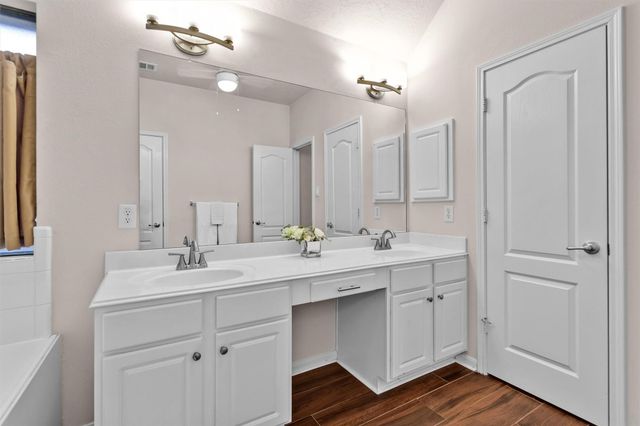 3510 Harbor Pass Lane, Friendswood, TX 77546