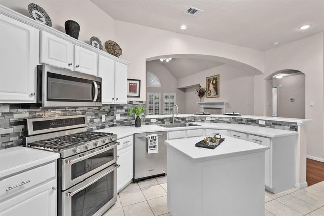 3510 Harbor Pass Lane, Friendswood, TX 77546