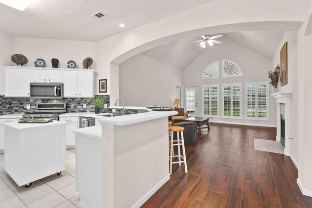 3510 Harbor Pass Lane, Friendswood, TX 77546