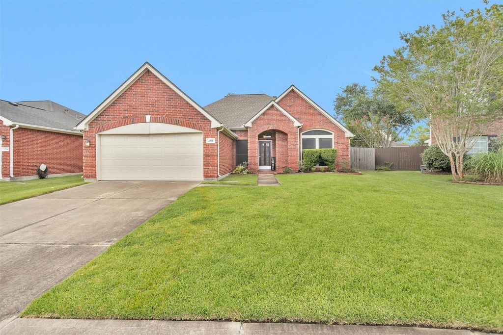 3510 Harbor Pass Lane, Friendswood, TX 77546