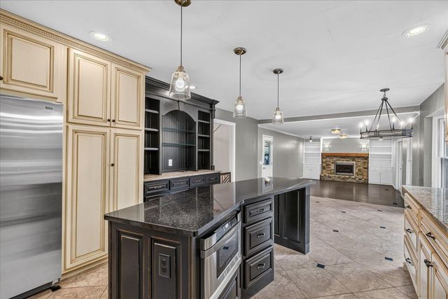 9225 Evening Shadow Drive, Chattanooga, TN 37421