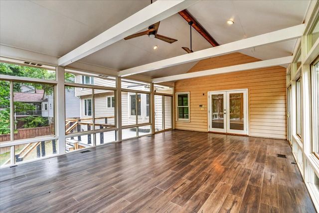 9225 Evening Shadow Drive, Chattanooga, TN 37421