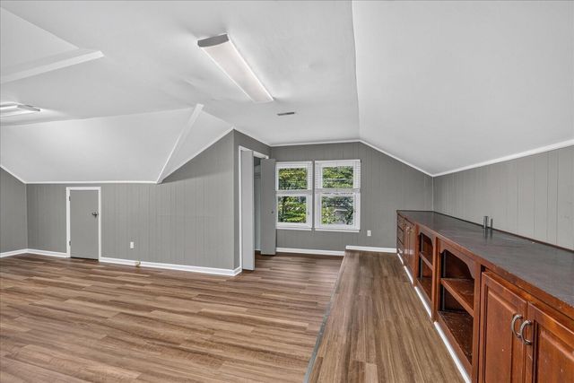 9225 Evening Shadow Drive, Chattanooga, TN 37421