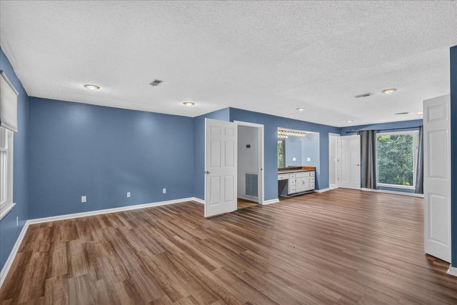 9225 Evening Shadow Drive, Chattanooga, TN 37421