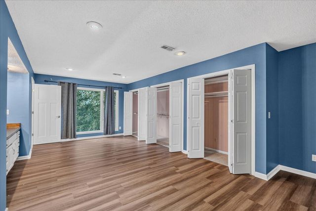 9225 Evening Shadow Drive, Chattanooga, TN 37421